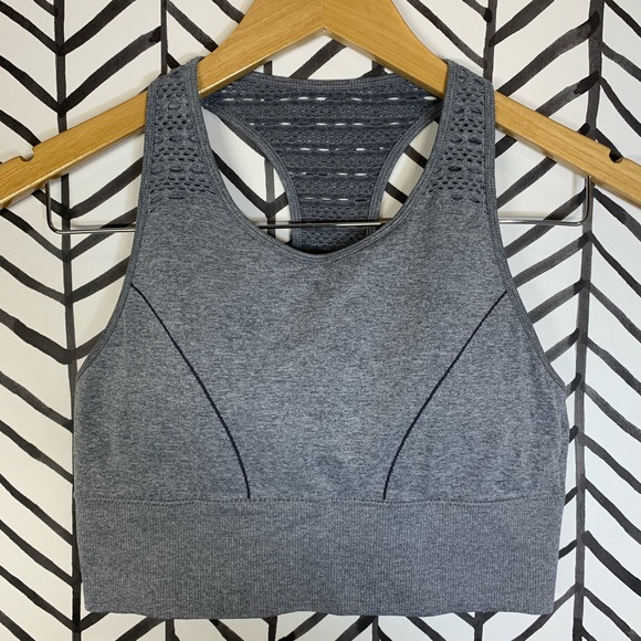 🔸 Gray padded sports bra size medium euc - Picture 1 of 8